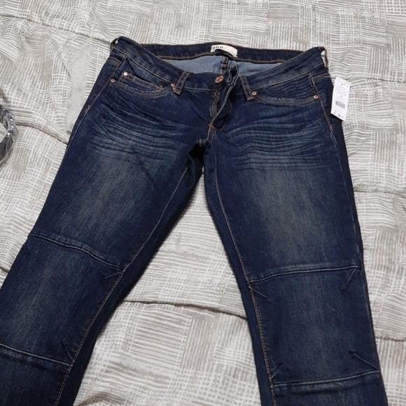 Woman's jeans - Picture 1 of 3